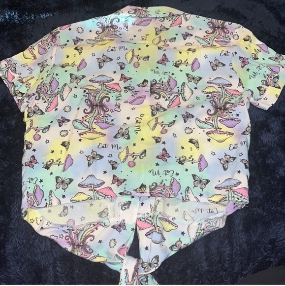 Spencer's Mushrooms Butterfies Top - Picture 3 of 4